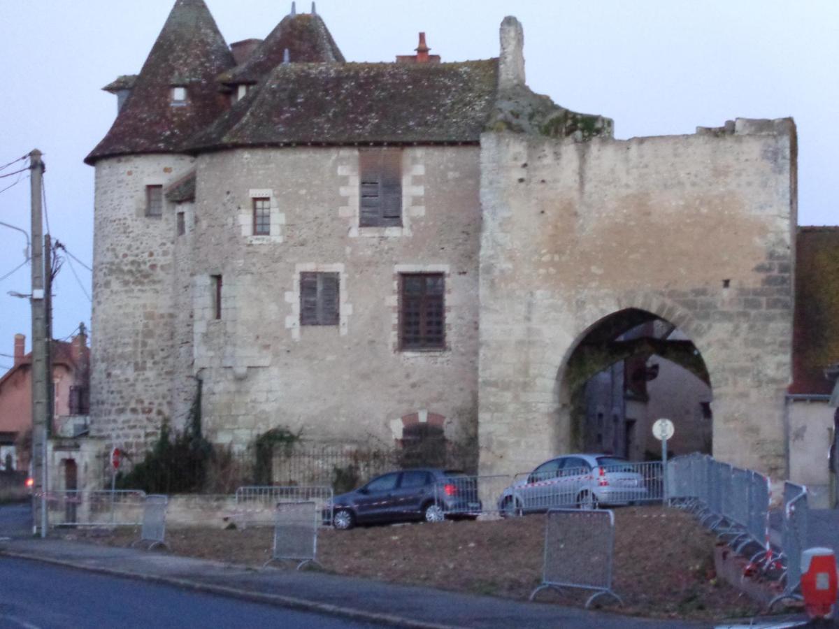 Auberge De La Tour Mennetou-sur-Cher Zewnętrze zdjęcie